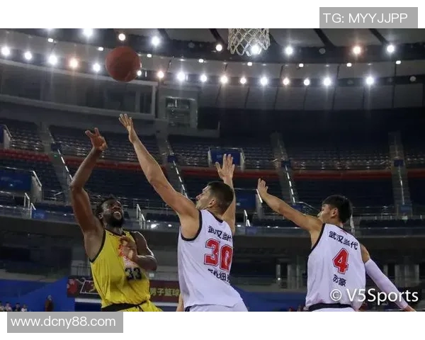 重庆网球队与武汉网球队赛后复盘分析比赛节奏与关键时刻表现